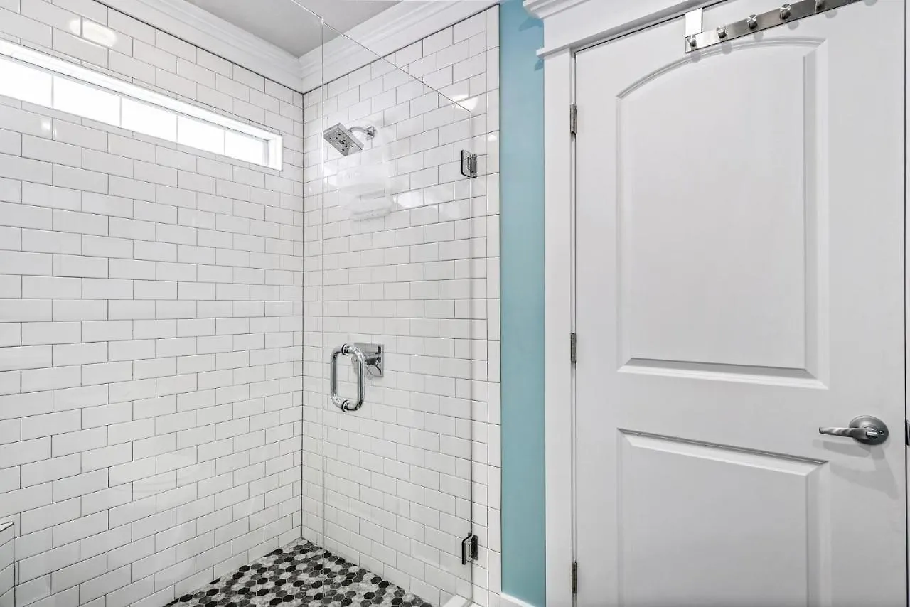 Southern Comfort - Beautiful Private Beachfront Home! Panama City Beach Holiday home